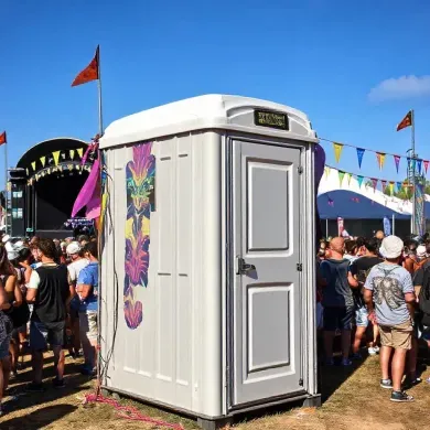 sewa toilet portable murah terpercaya
